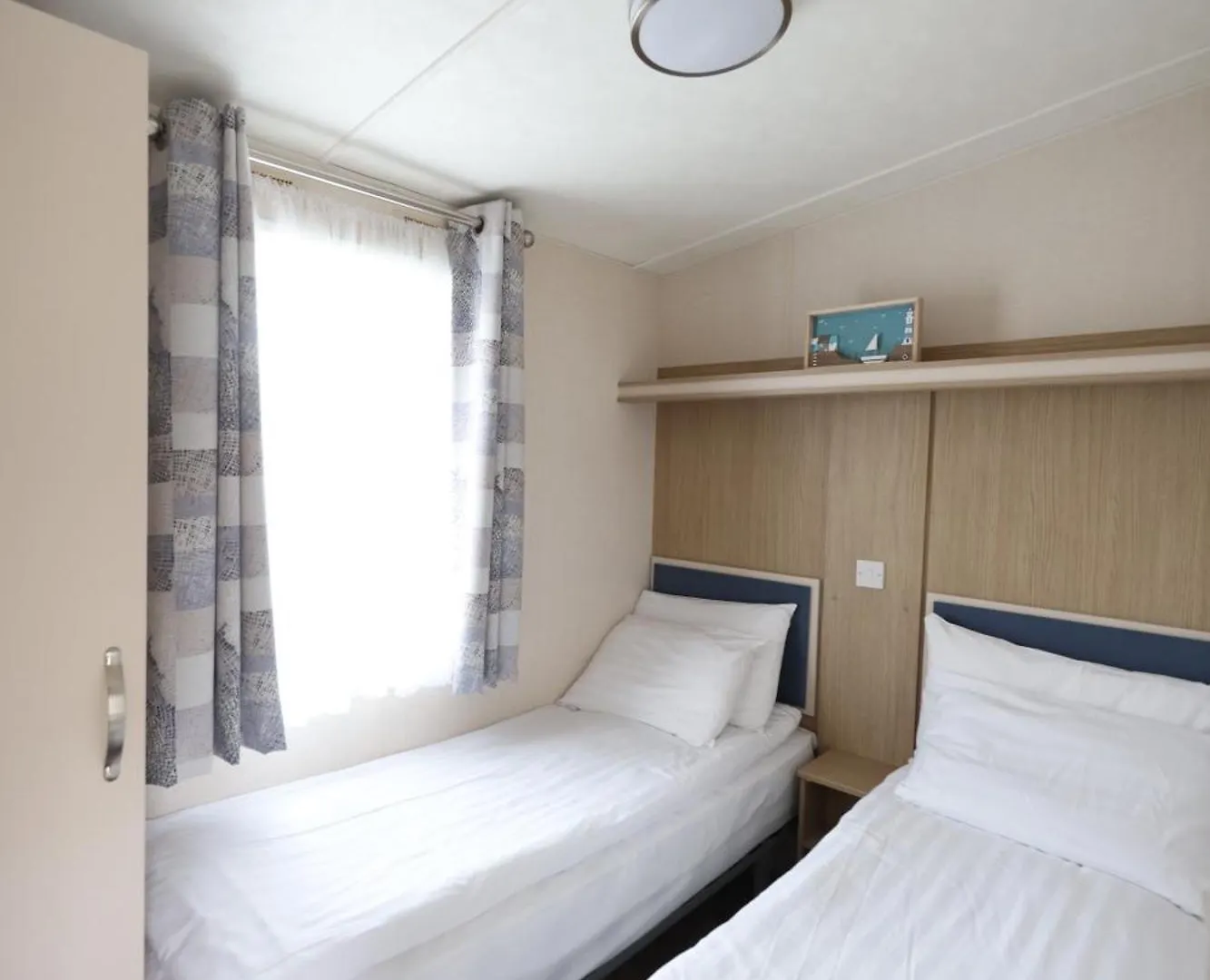 Bursledon Mercury Yacht Harbour And Holiday Park
