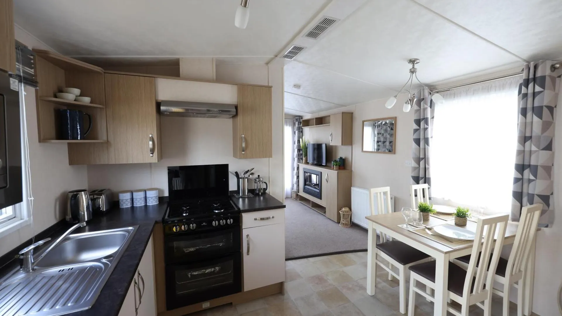 Mercury Yacht Harbour And Holiday Park Bursledon