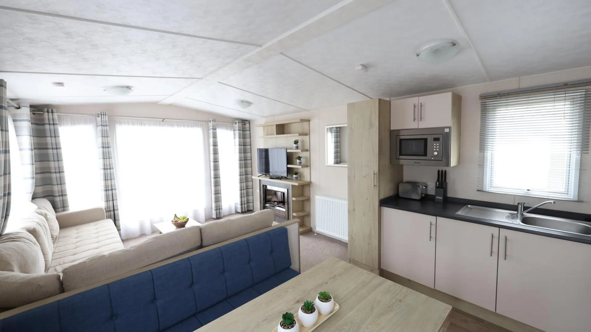 Mercury Yacht Harbour And Holiday Park Bursledon